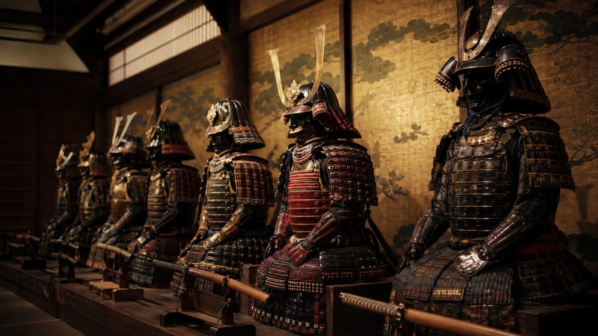 甲冑・武具 — 戦国の機能美と装飾芸術